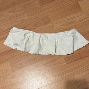 l*space White Ruffle Off-Shoulder Bikini Top